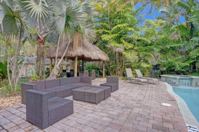 Tropical Oasis Studio w Pool